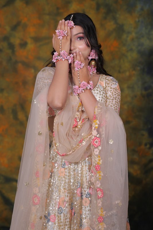 Haldi & Mehndi &middot; Festive Floral Radiance